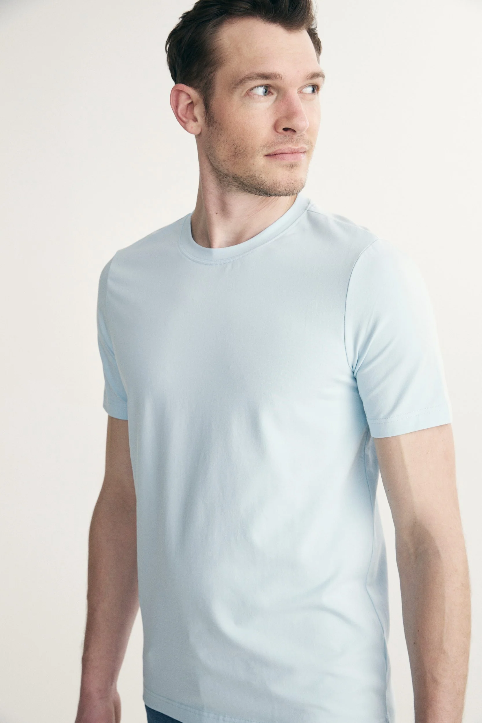 Basic crew neck T-shirt