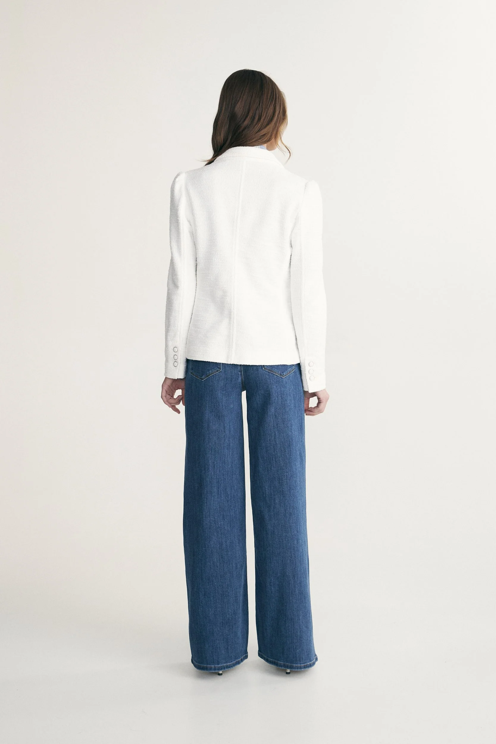 Fitted jacket with puffy sleeve - Image 3