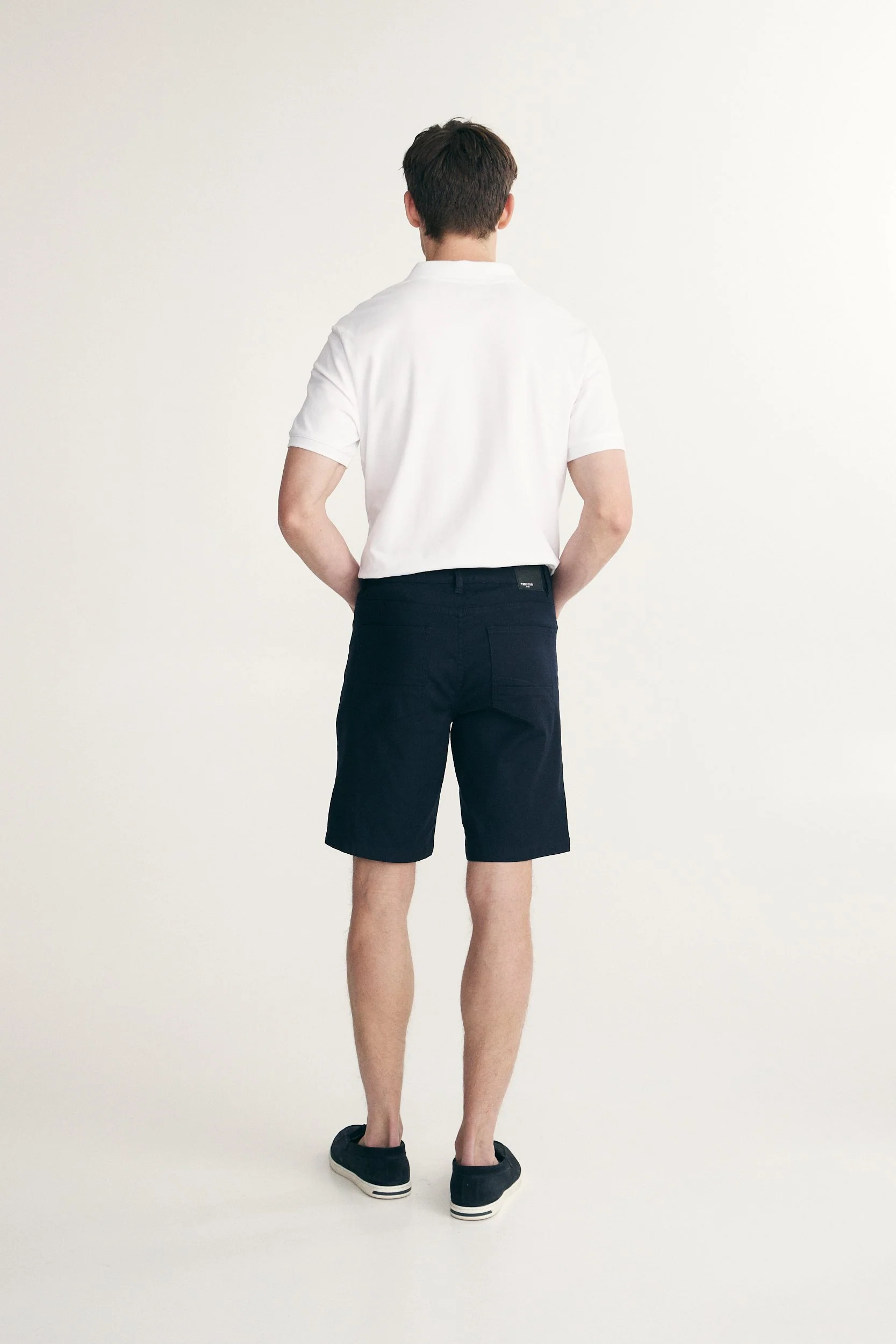 Textured slim fit bermuda - Image 8