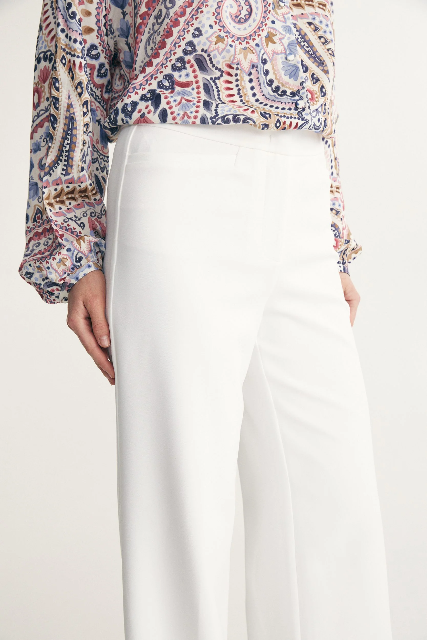 Modern pant - Image 3