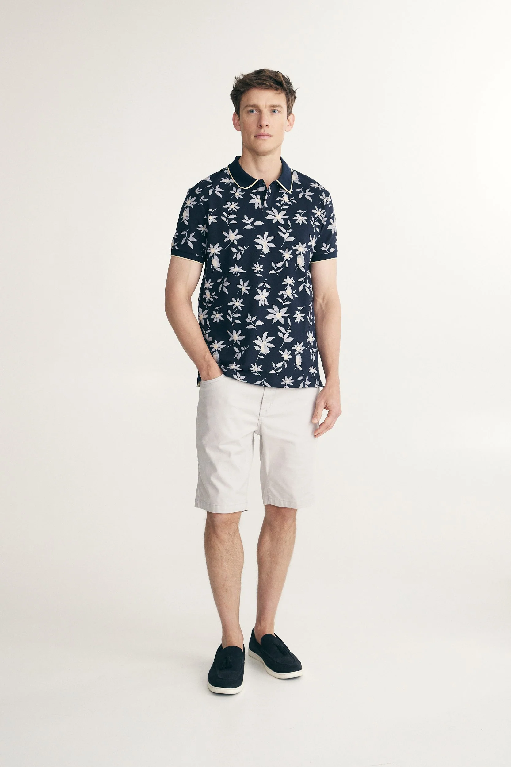 Polo with detail at collar - Image 3