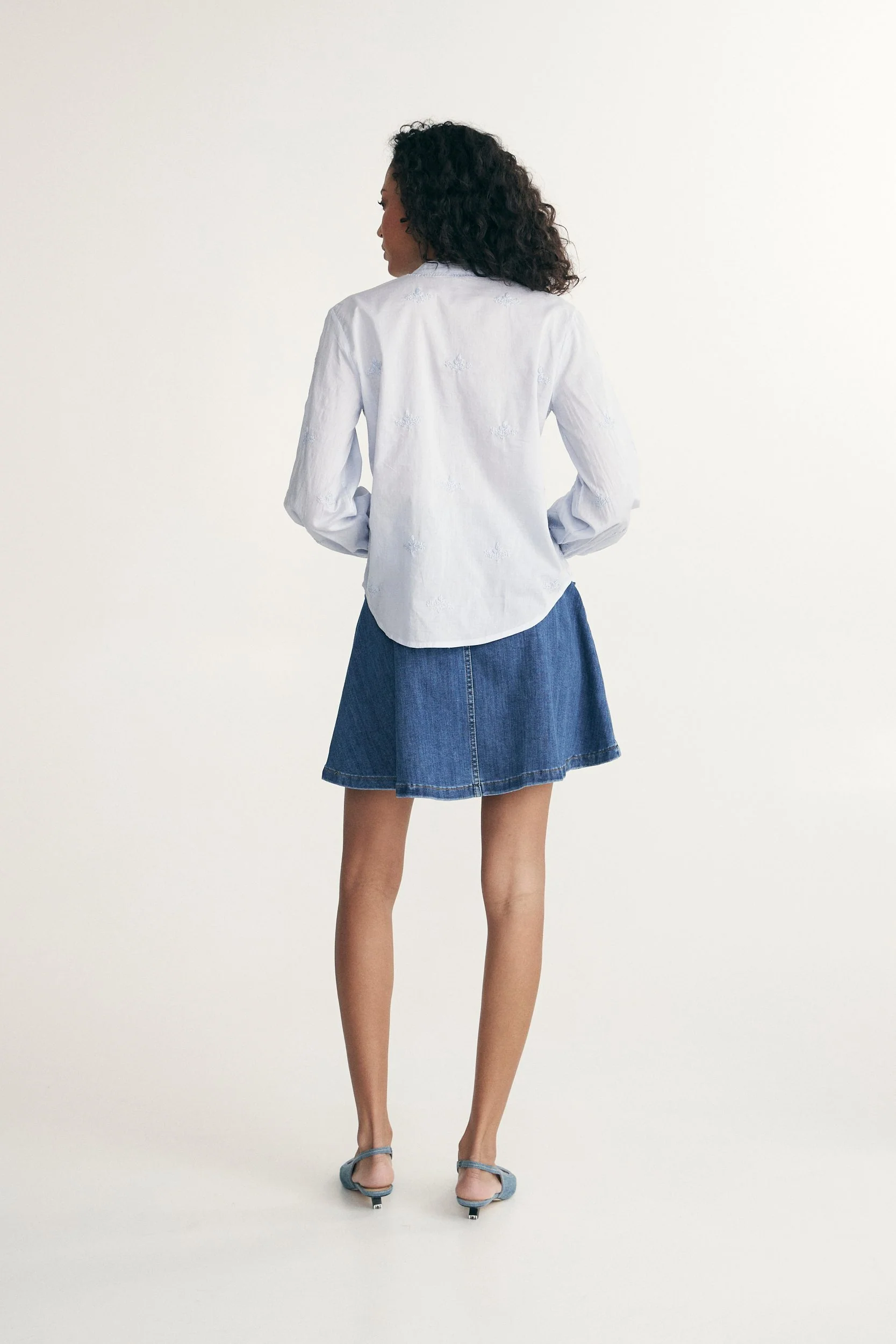 Puffy sleeve shirt with embrodery - Image 2