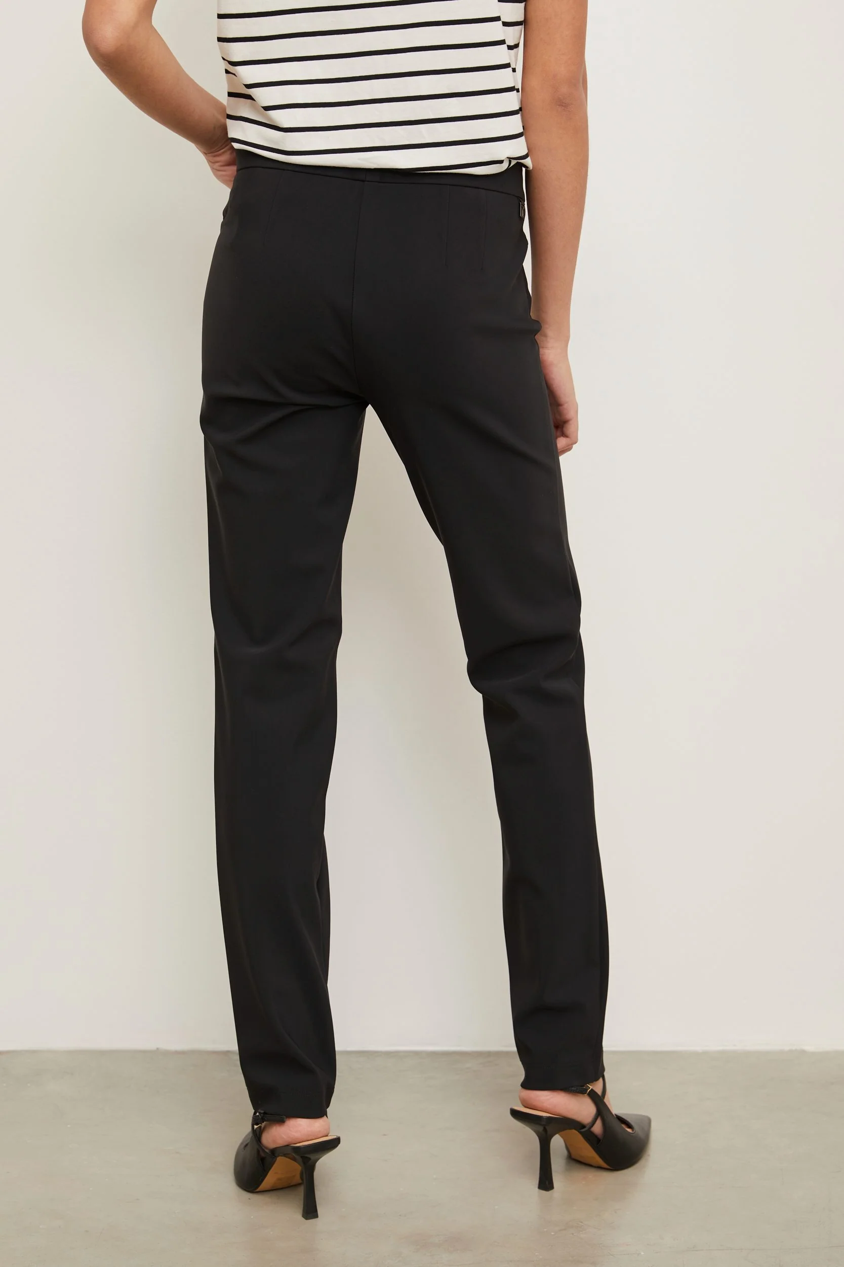 Stretch slim fit Sport Chic pant - Image 3