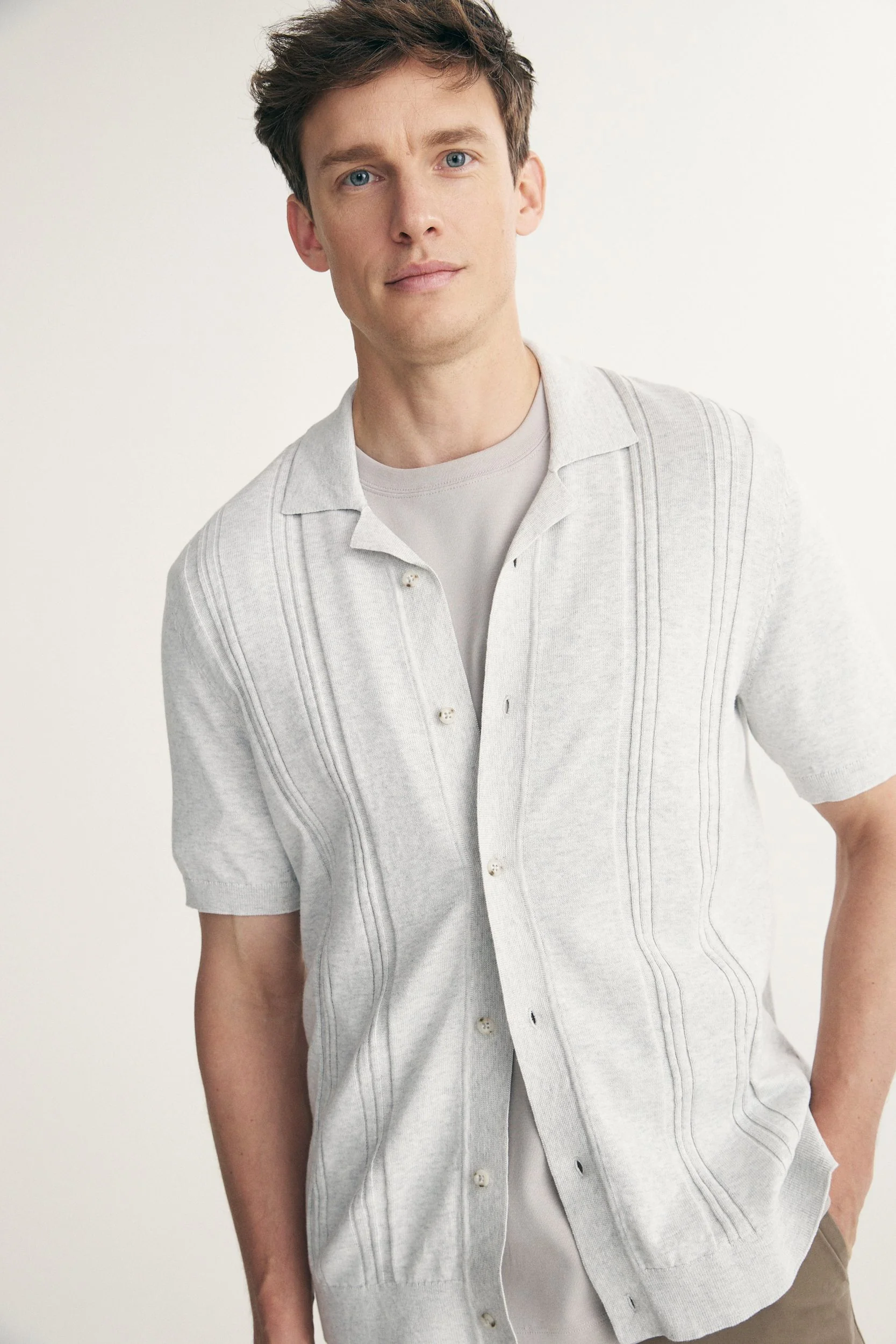 Textured vertical stripes knitted shirt - Image 2